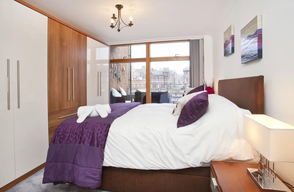 3 Emperors Wharf With Stunning River Views York Exterior photo